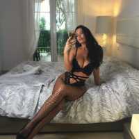 Çarşamba Escort Özlem: Tutkulu Bir Maceranın Kapılarını Aralayın